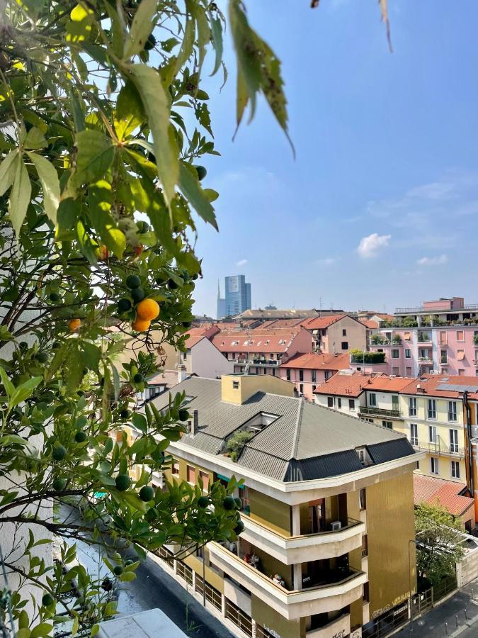 B&B Home Flowers Milano Bagian luar foto