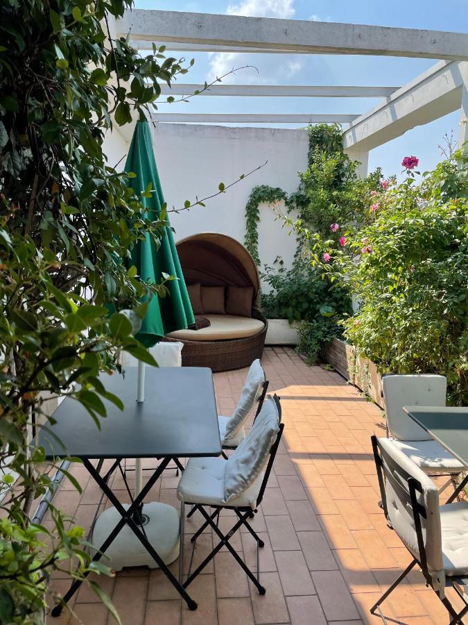 B&B Home Flowers Milano Bagian luar foto