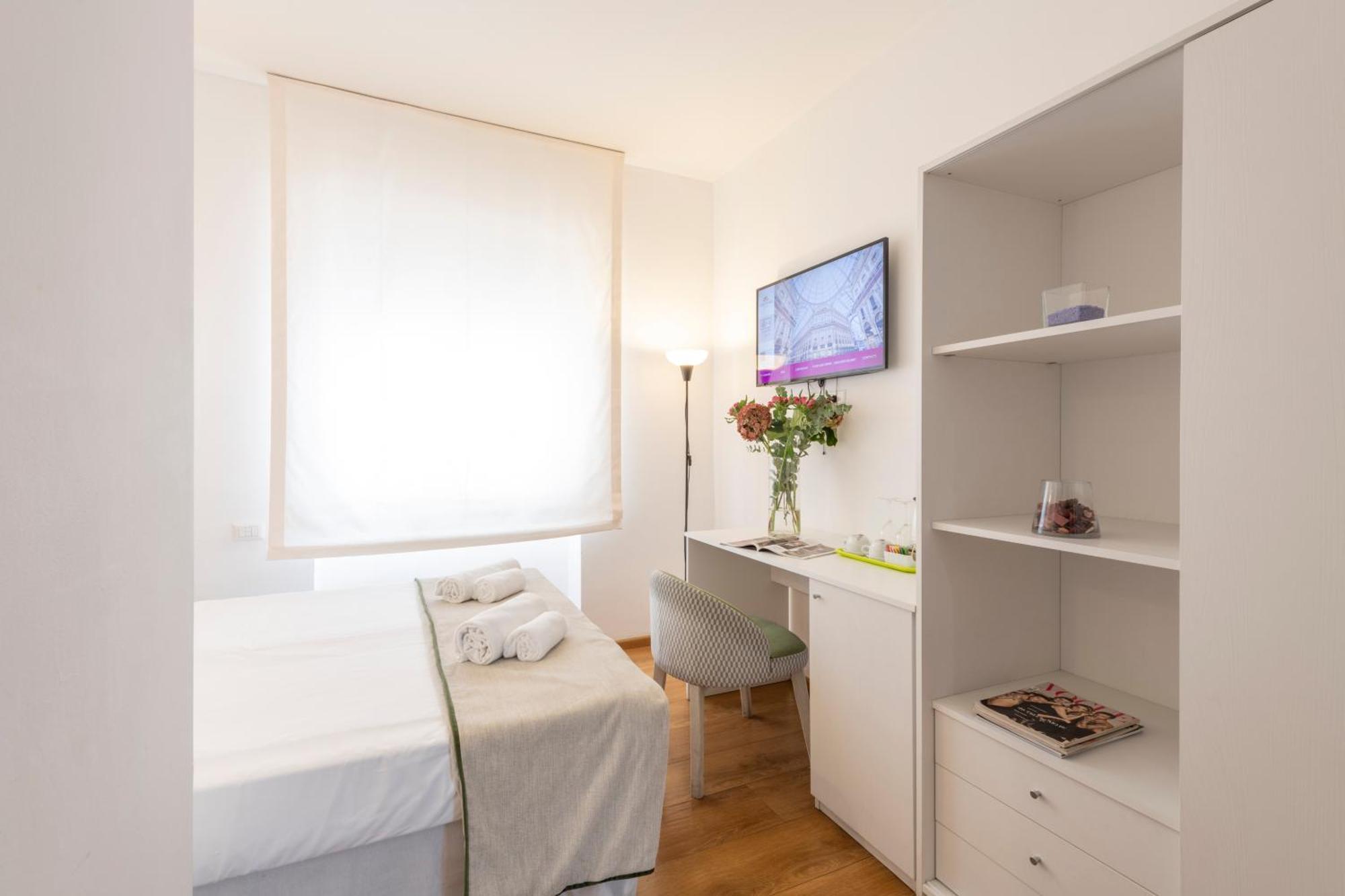 B&B Home Flowers Milano Bagian luar foto